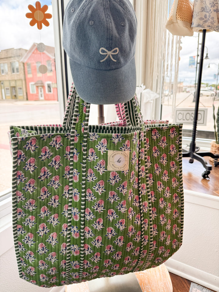 Poppy Quilted Oversized Tote – Green Floral